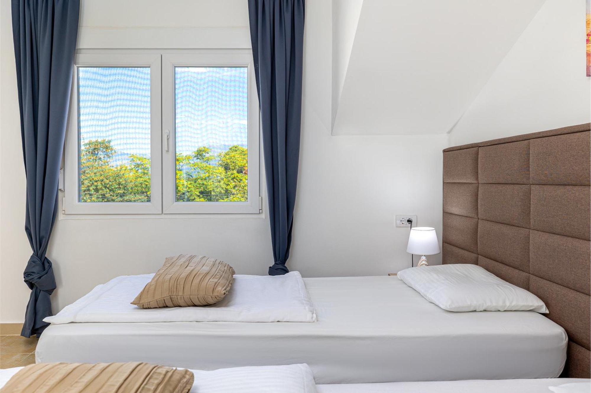 Apartments Lustica 拉多维奇 客房 照片